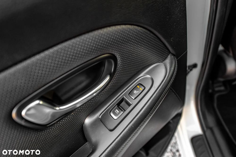 Kia Carens 1.7 CRDi 136 Dream Team Edition - 29