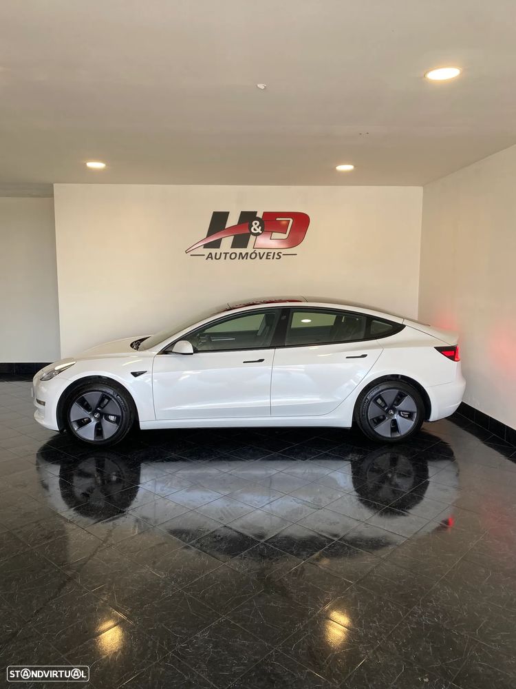 Tesla Model 3 Long Range Tração Traseira - 23