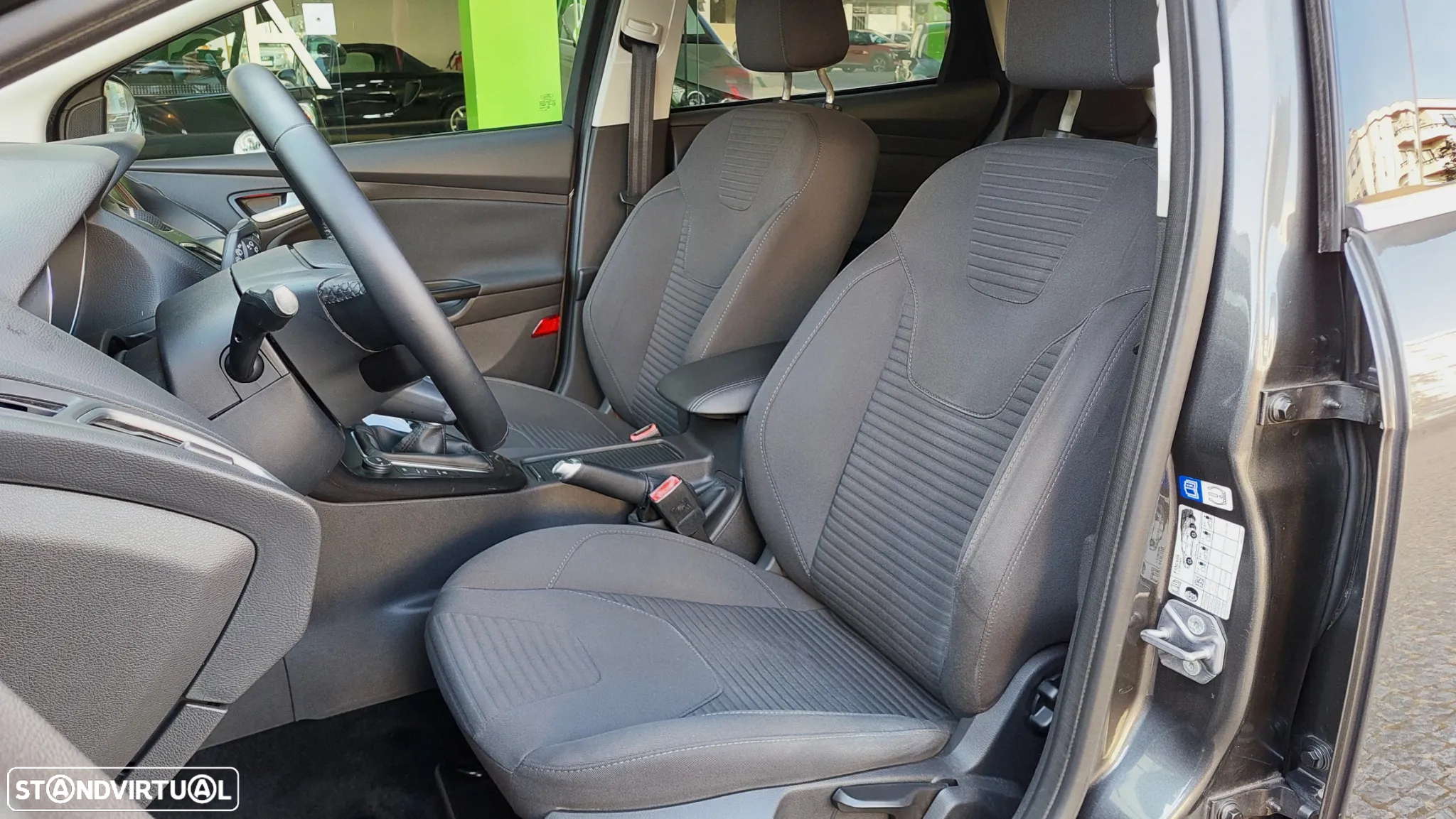 Ford Focus SW 1.0 SCTi Titanium - 16