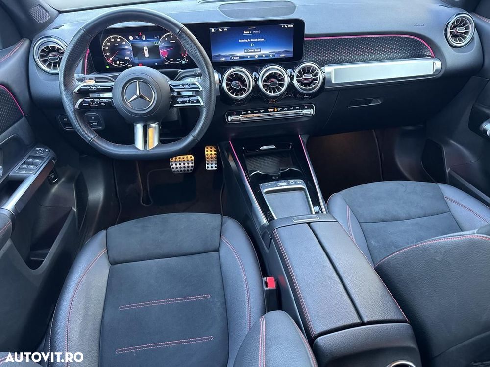 Mercedes-Benz GLB - 12