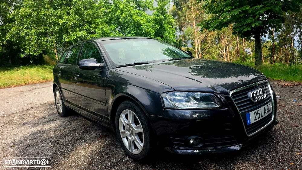 Audi A3 Sportback 1.6 TDI Attraction Special Edition - 2