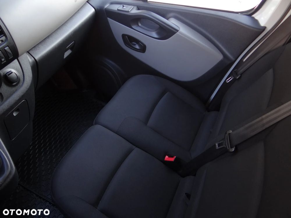 Renault Trafic ENERGY Combi Expression - 33