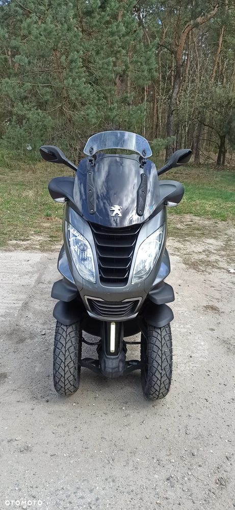 Peugeot Metropolis - 1