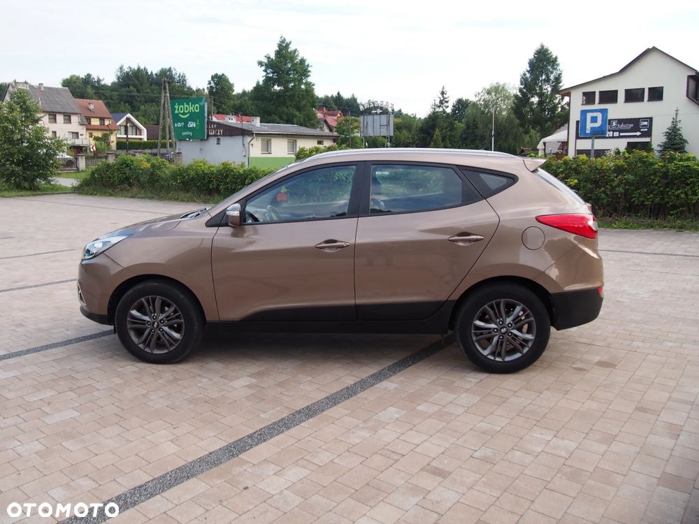 Hyundai ix35 2.0 CRDi 4WD Fifa World Cup Silver Edition - 11