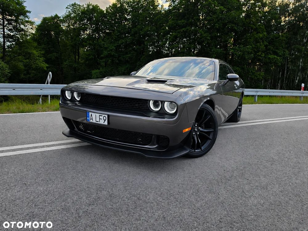 Dodge Challenger - 3