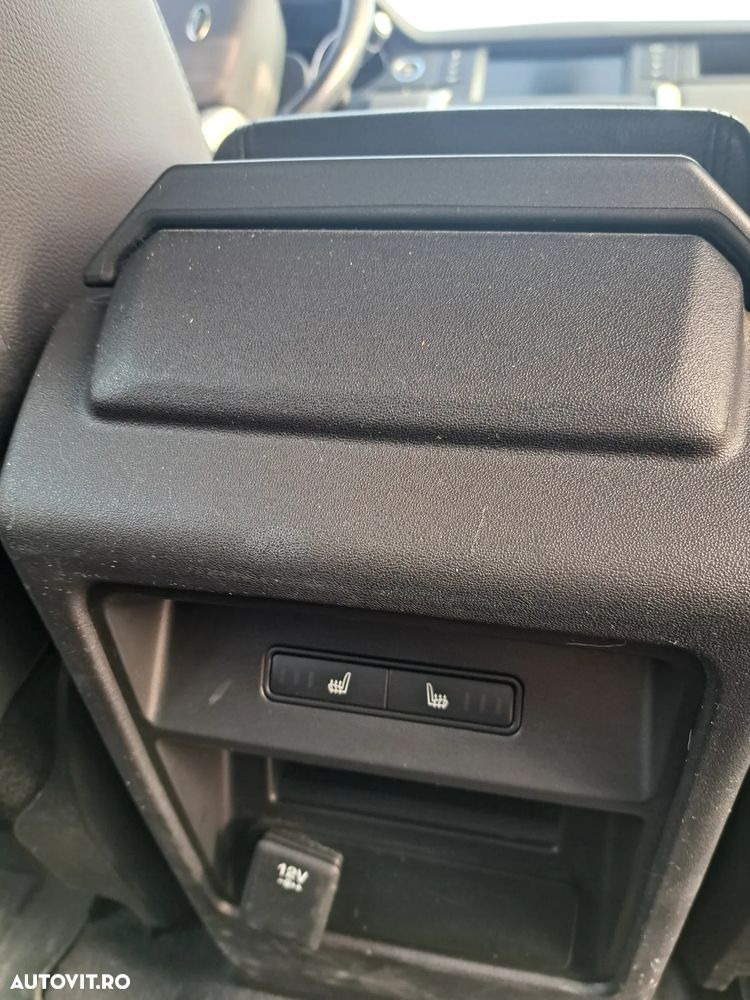 Land Rover Discovery Sport - 27