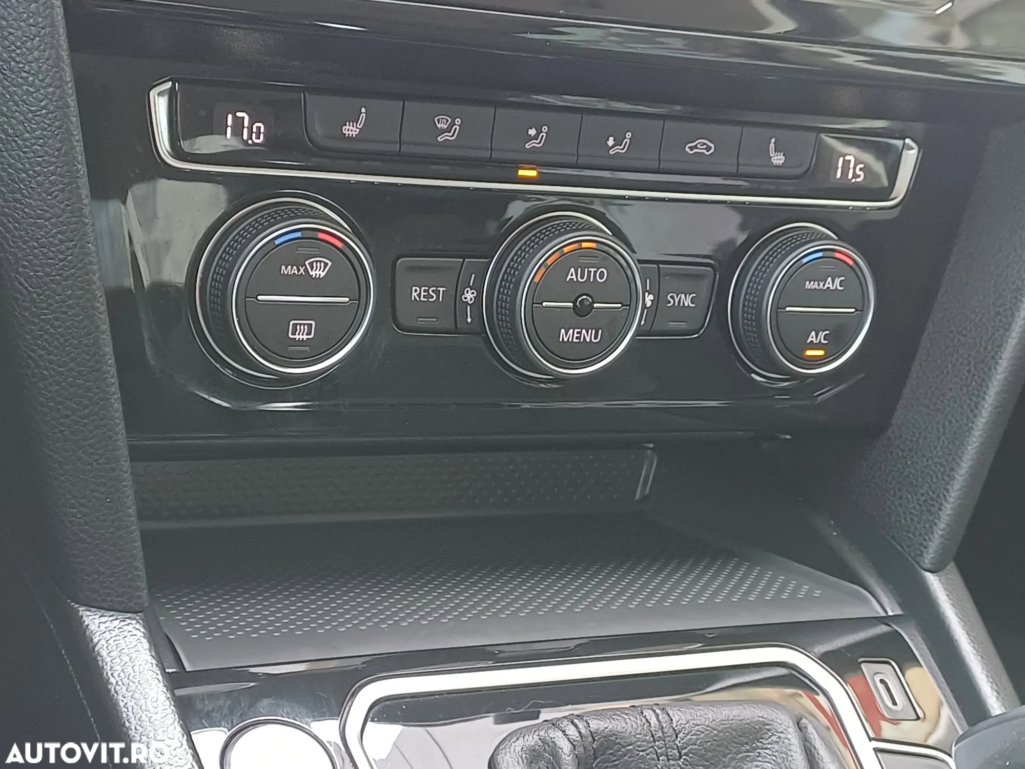 Volkswagen Passat 2.0 TDI DSG Highline - 19