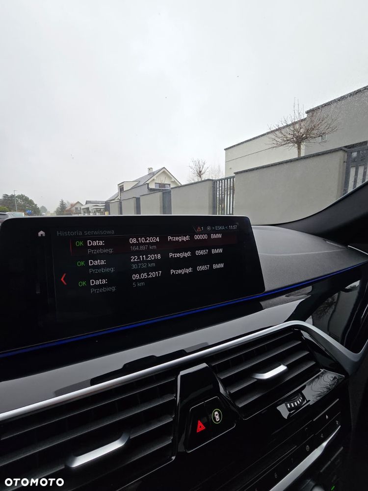 BMW Seria 5 530e iPerformance M Sport sport - 23