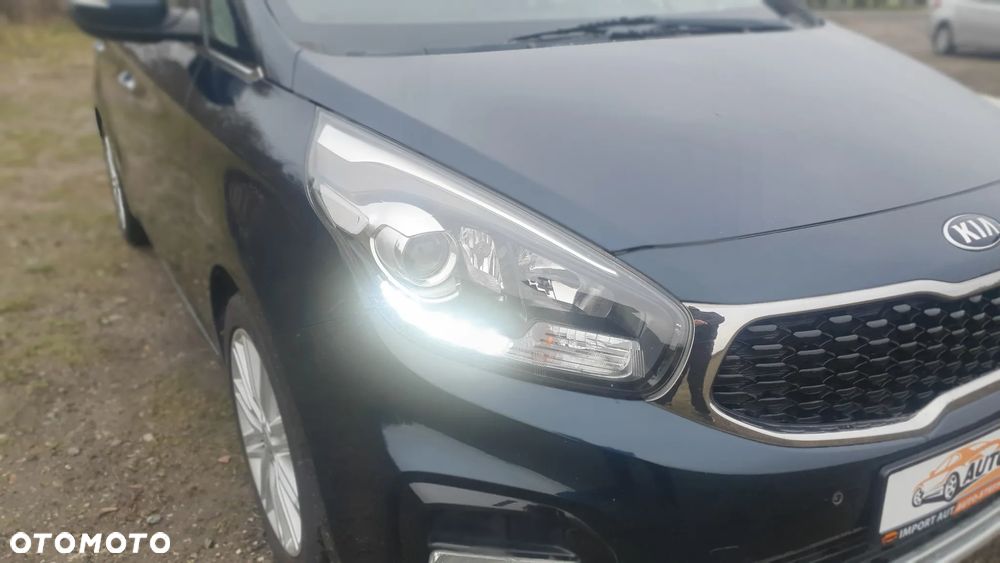 Kia Carens 1.7 CRDi 115 Dream Team Edition - 11
