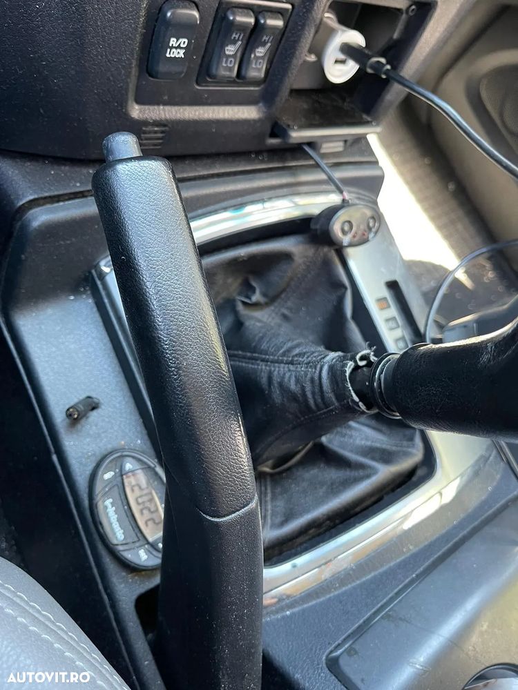 Mitsubishi Pajero 3.2 DI-D Dakar - 12