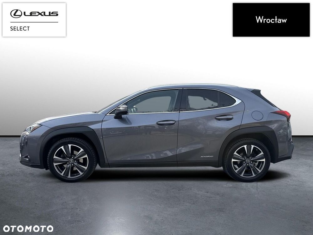 Lexus UX - 3