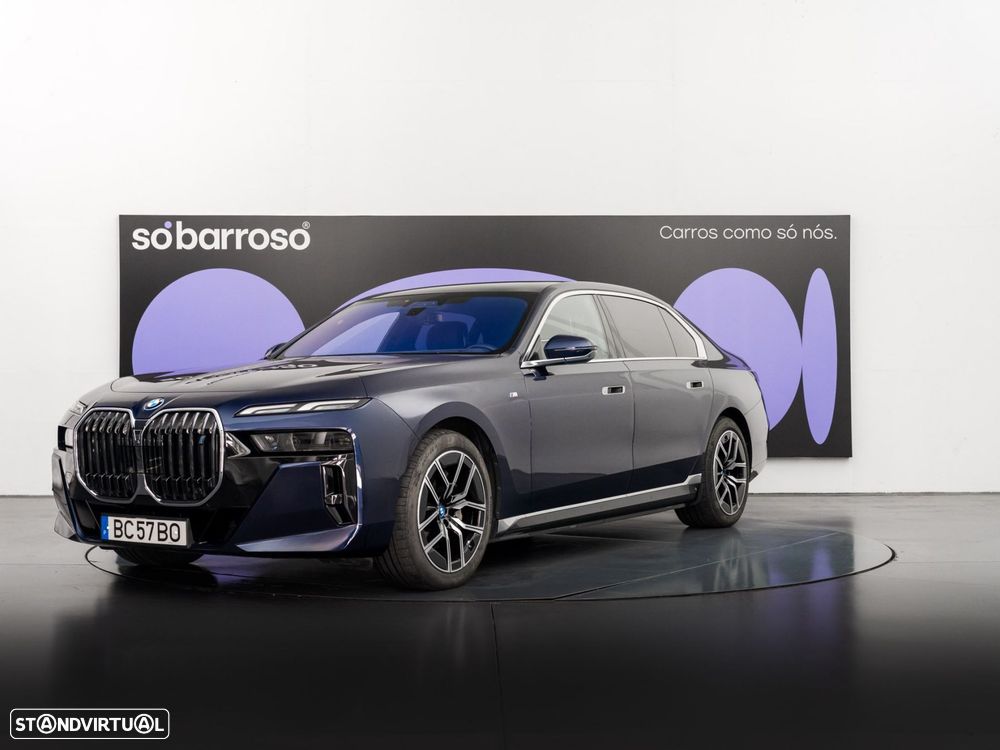 BMW i7 xDrive60 Pack Desportivo M - 3