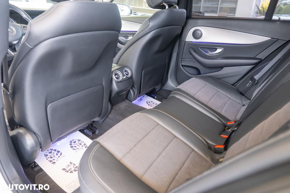 Mercedes-Benz E 220 d 4Matic 9G-TRONIC Avantgarde - 22