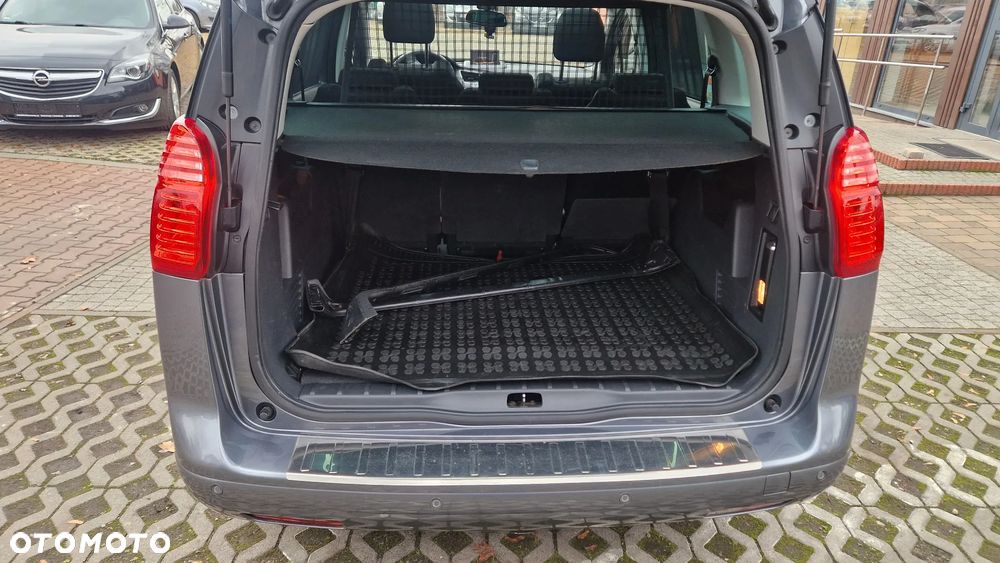 Peugeot 5008 HDI FAP 150 Allure - 13