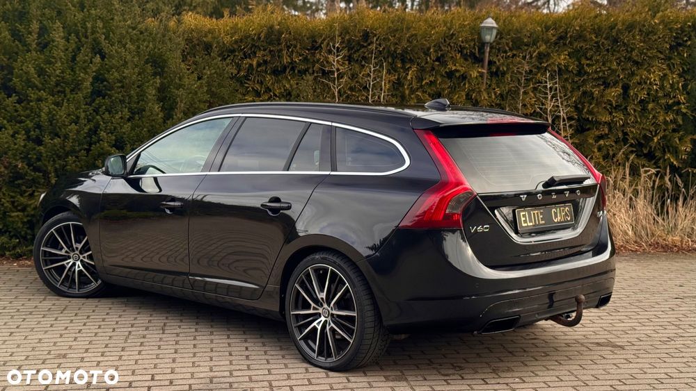Volvo V60 D4 Geartronic Momentum - 21