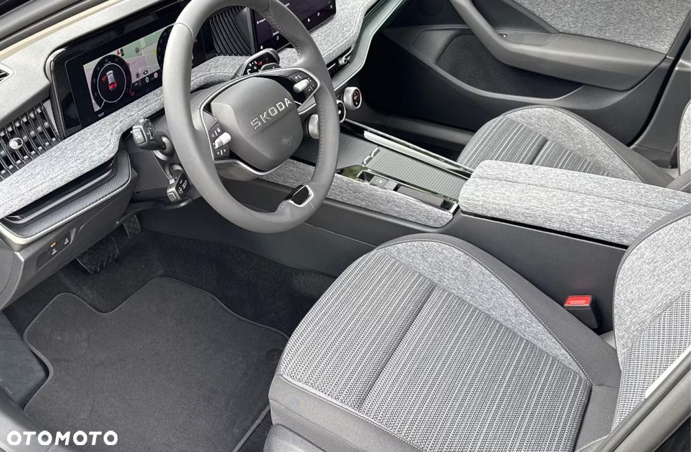 Skoda Superb 1.5 TSI mHEV Selection DSG - 11