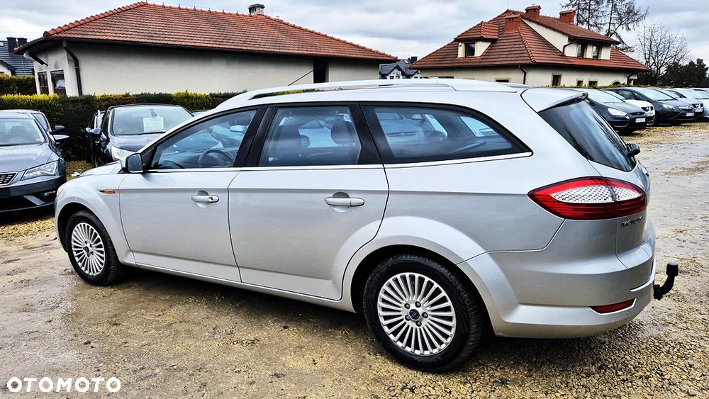 Ford Mondeo 2.0 Platinium X - 22