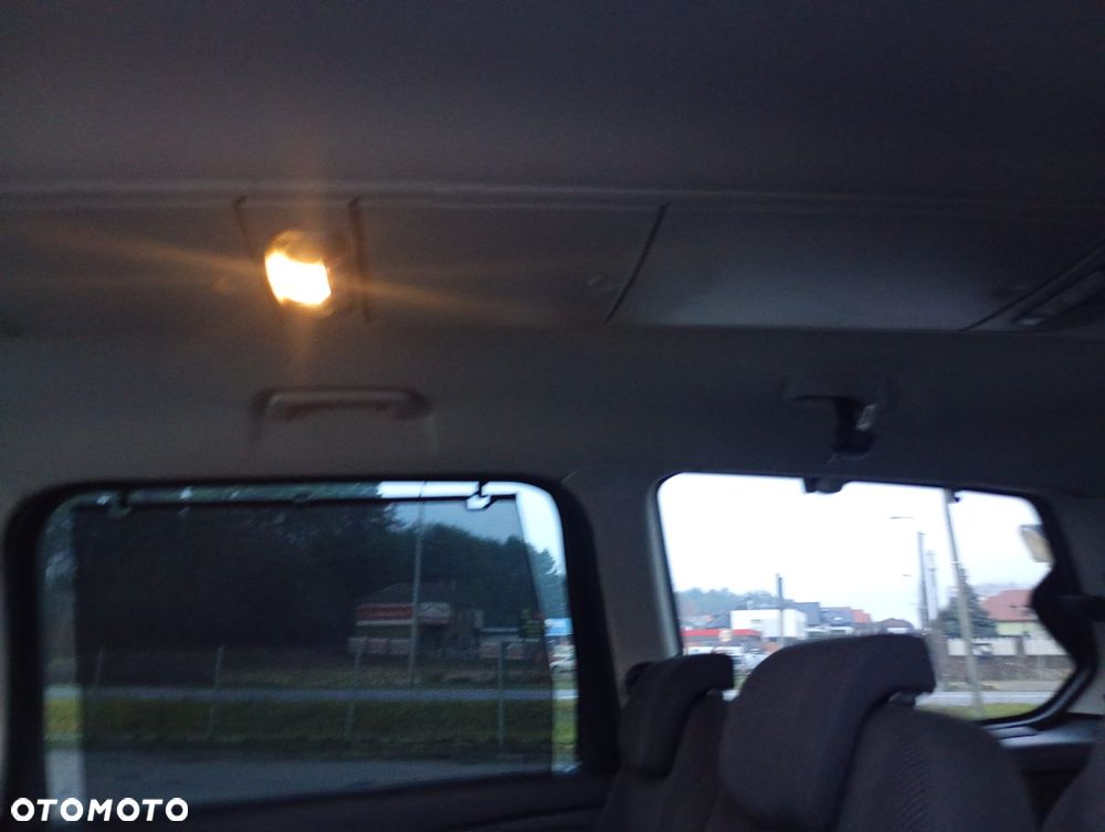 Ford Galaxy 2.0 TDCi Ambiente - 24