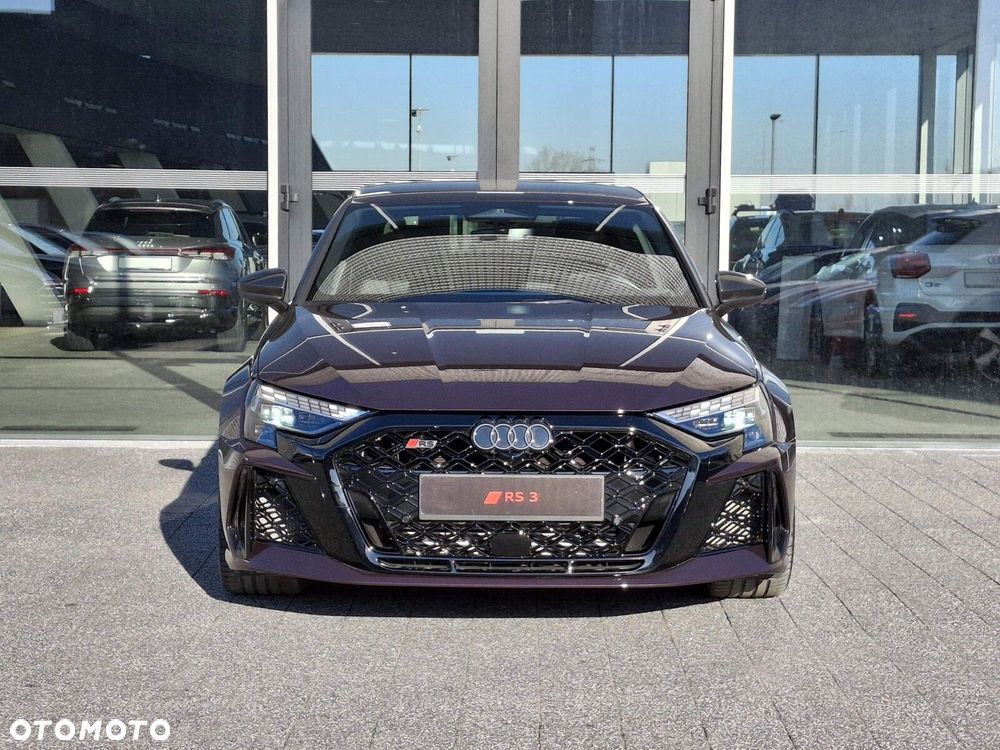 Audi RS3 Limousine - 3
