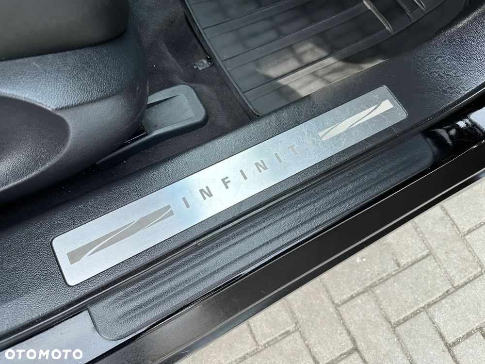 Infiniti FX - 25