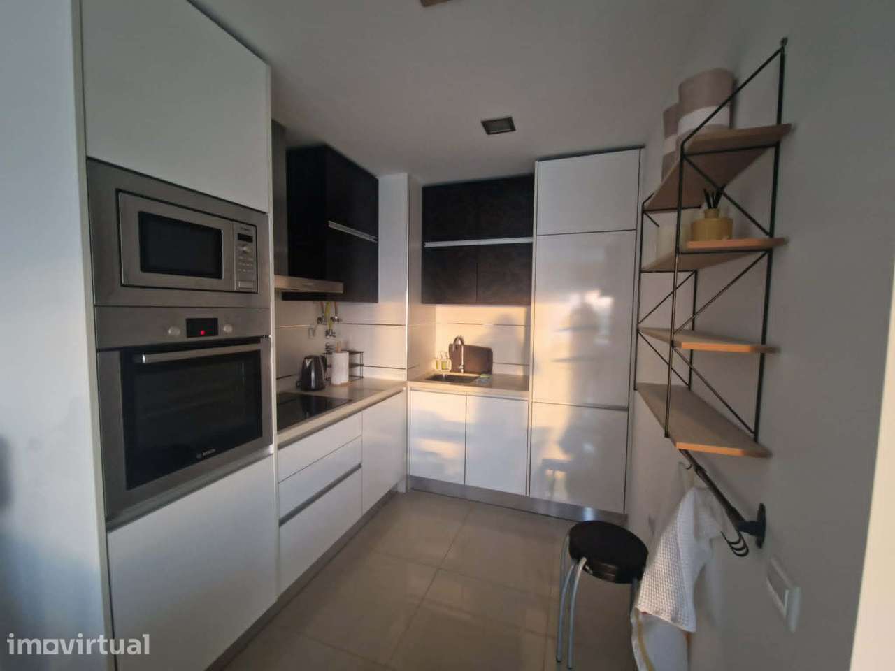 Apartamento para arrendar, na marginal, de frente para o mar - Grande imagem: 5/11