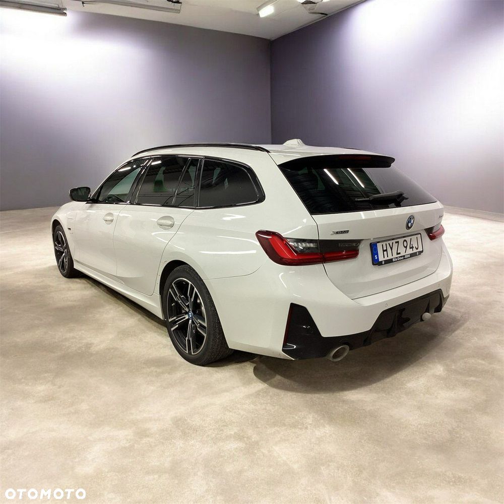 BMW Seria 3 330e PHEV xDrive M Sport - 5