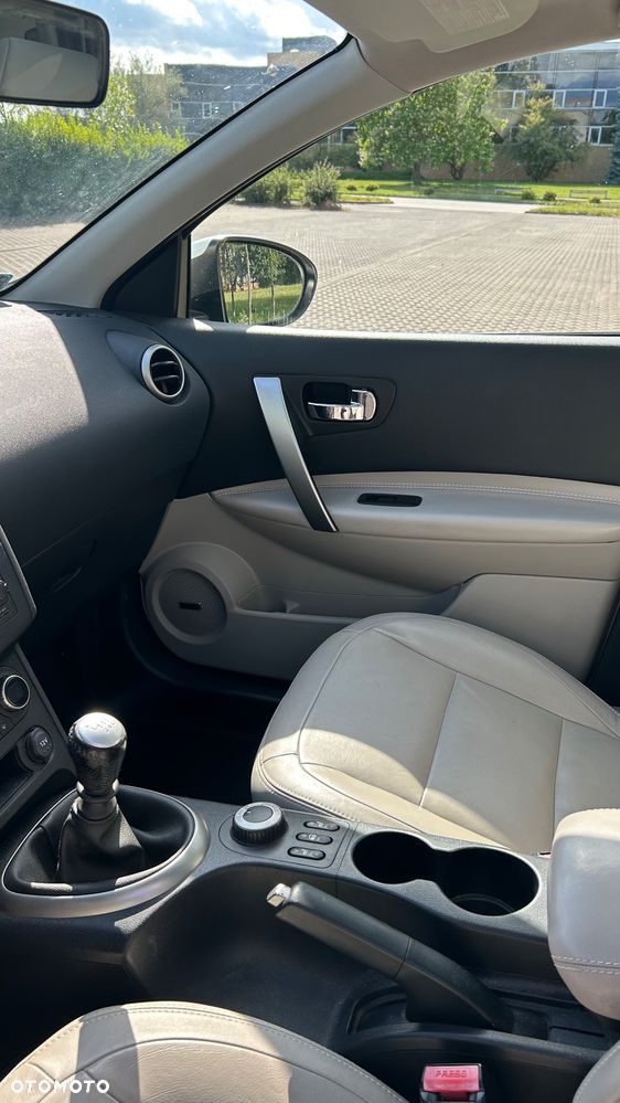 Nissan Qashqai 1.6 DCi 4x4 Tekna - 34