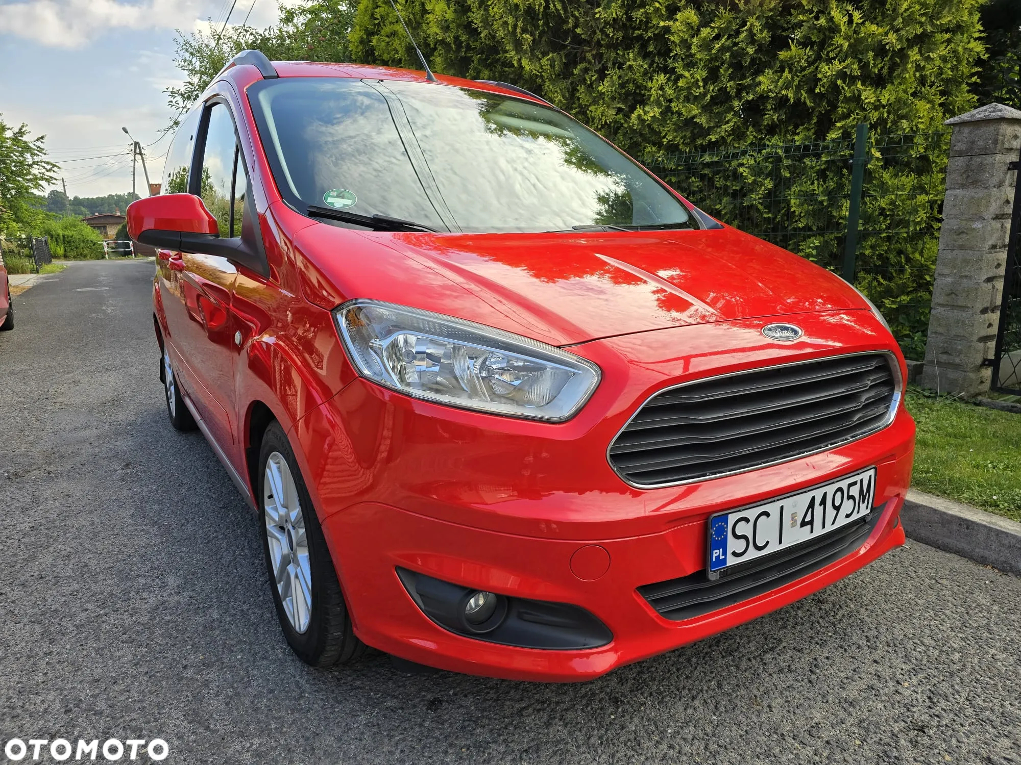 Ford Tourneo Courier 1.0 EcoBoost Titanium - 3
