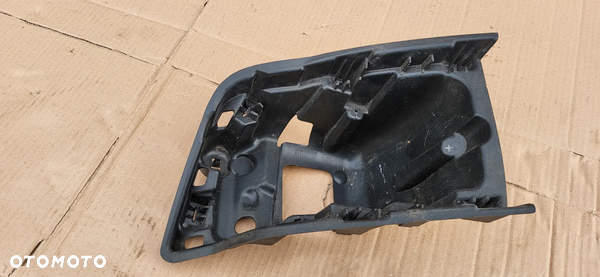 MOCOWANIE HALOGENU PRAWE AUDI A1 8XA807262A