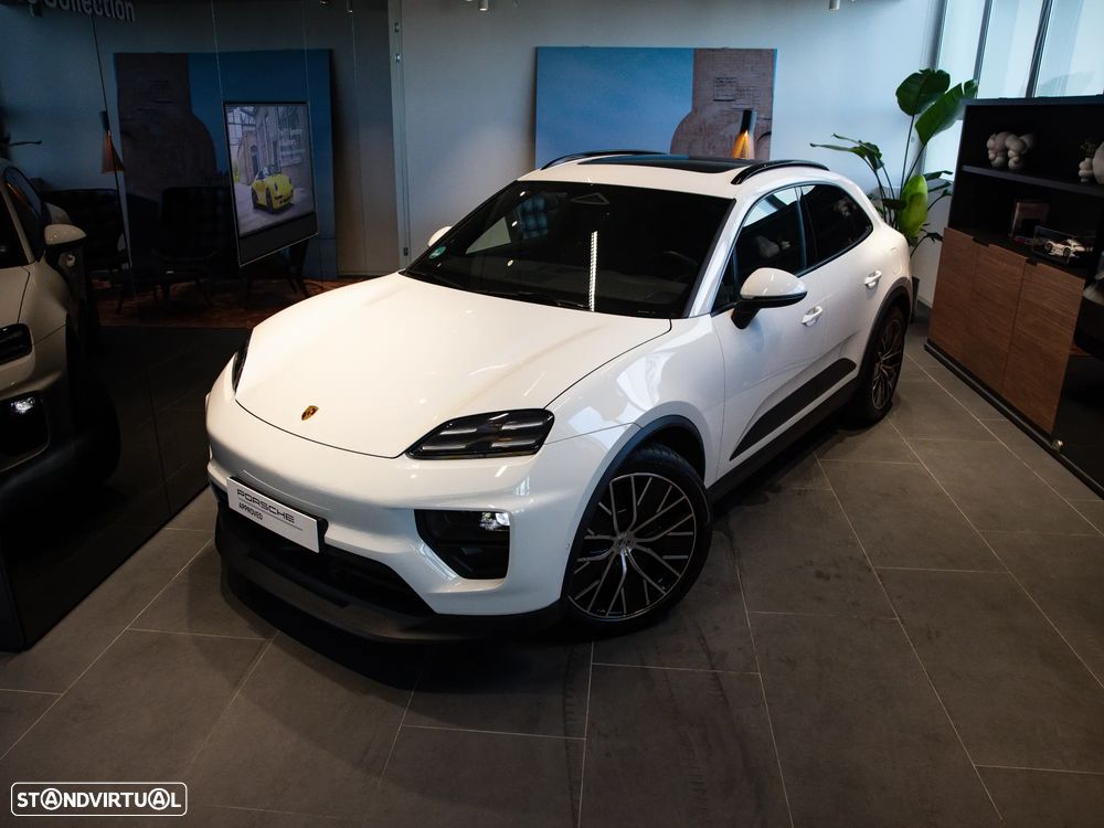 Porsche Macan Electric 4 - 4