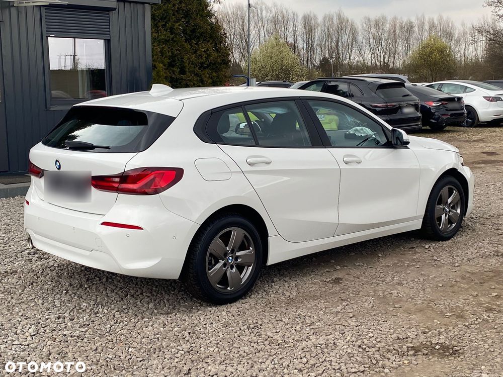 BMW Seria 1 118i - 15