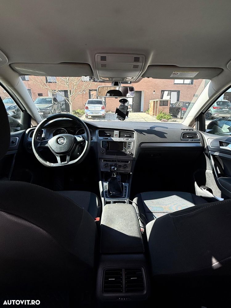 Volkswagen Golf 1.6 TDI BMT Comfortline - 28