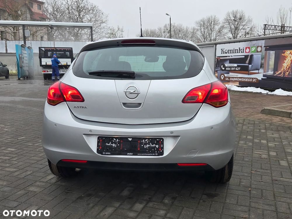Opel Astra 1.6 Active - 10