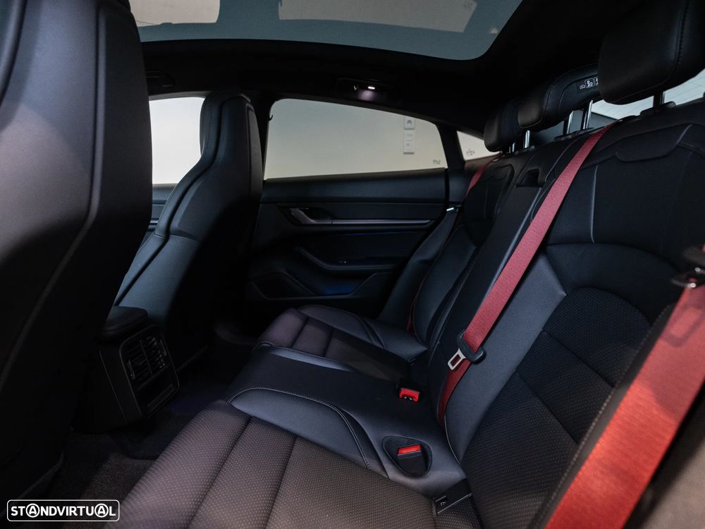 Porsche Taycan 4S Bateria Performance Plus - 28