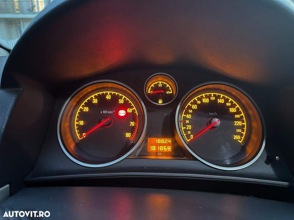 Opel Astra 1.4i Cosmo - 4