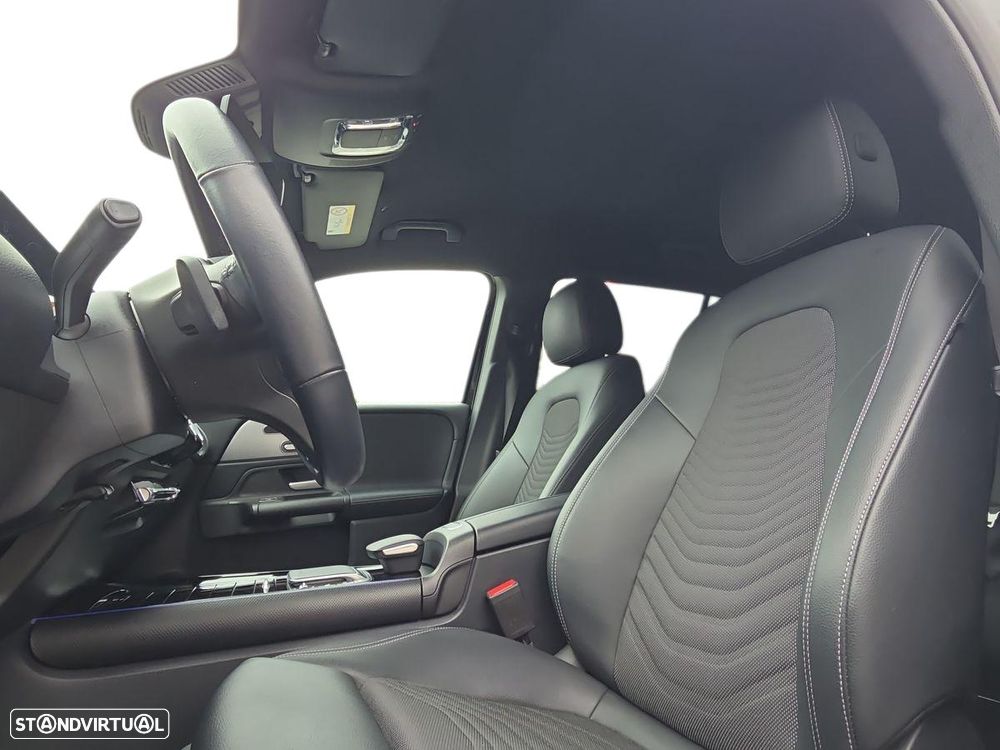 Mercedes-Benz GLB 180 - 12