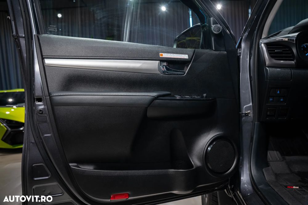 Toyota Hilux 2.4D 150CP 4x4 Double Cab AT Executive - 27