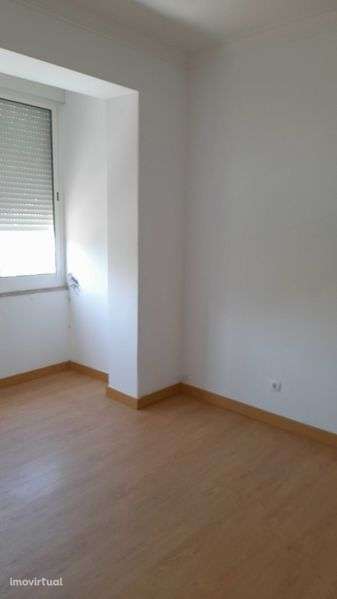 Apartamento T1 Amadora - Grande imagem: 4/5