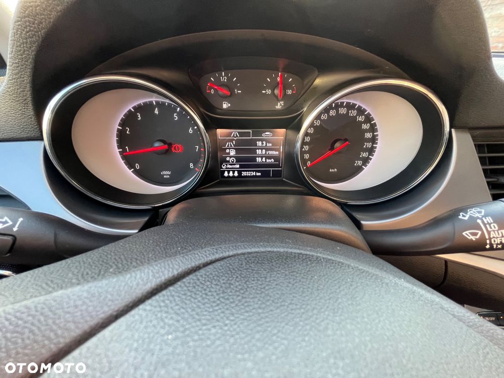 Opel Astra 1.4 Turbo Start/Stop 120 Jahre - 11