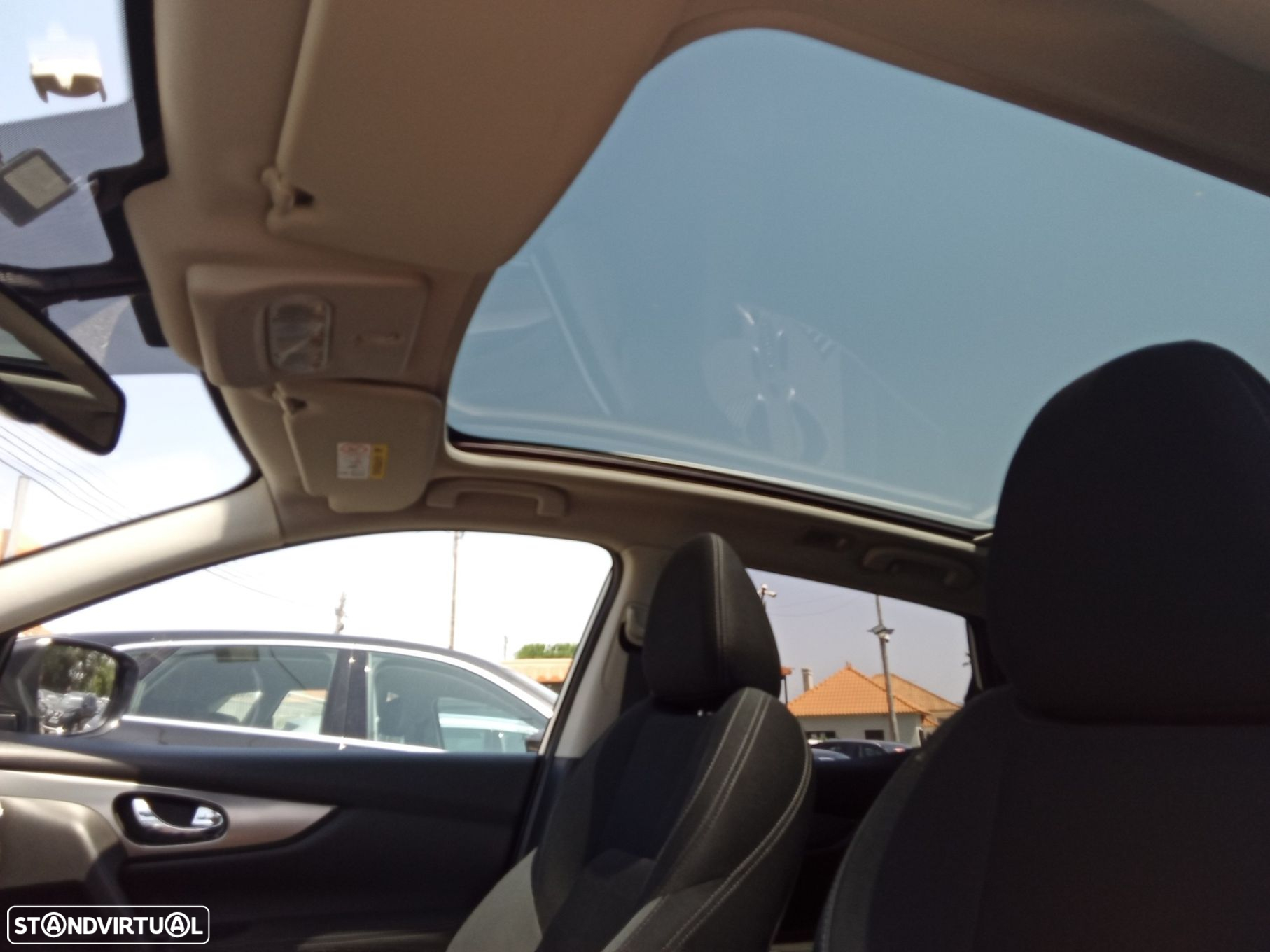 Nissan Qashqai 1.2 DIG-T N-Connecta 18 Xtronic - 24