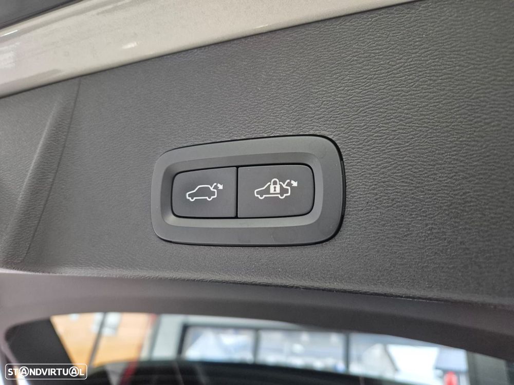 Volvo XC 40 1.5 T2 Inscription Geartronic - 15