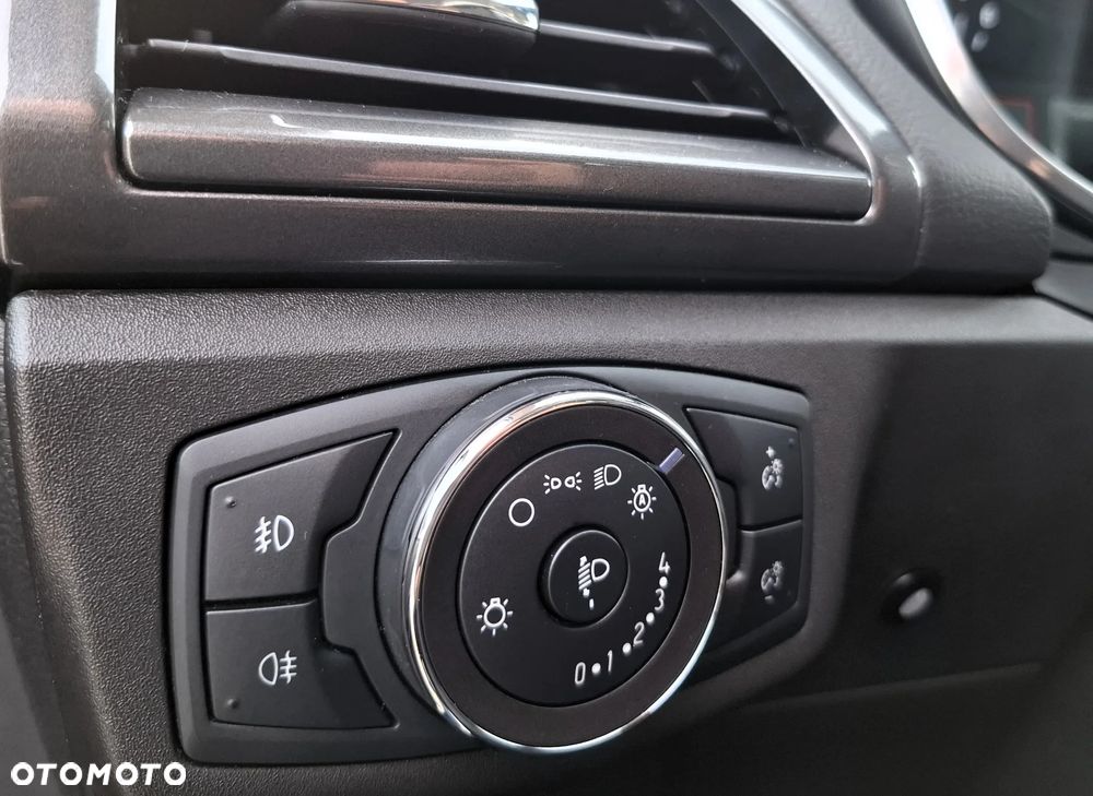 Ford Mondeo 2.0 EcoBlue Titanium - 17