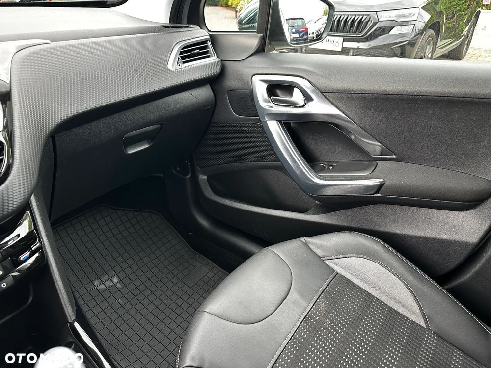 Peugeot 2008 - 16