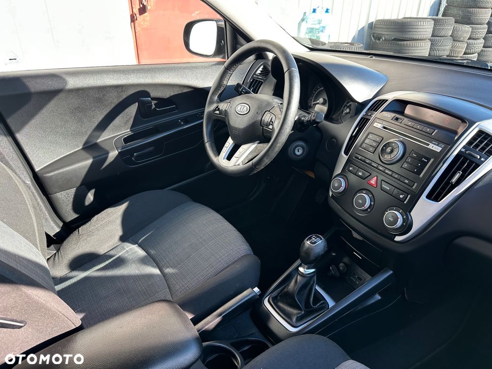 Kia Ceed 1.4 CVVT Vision - 12