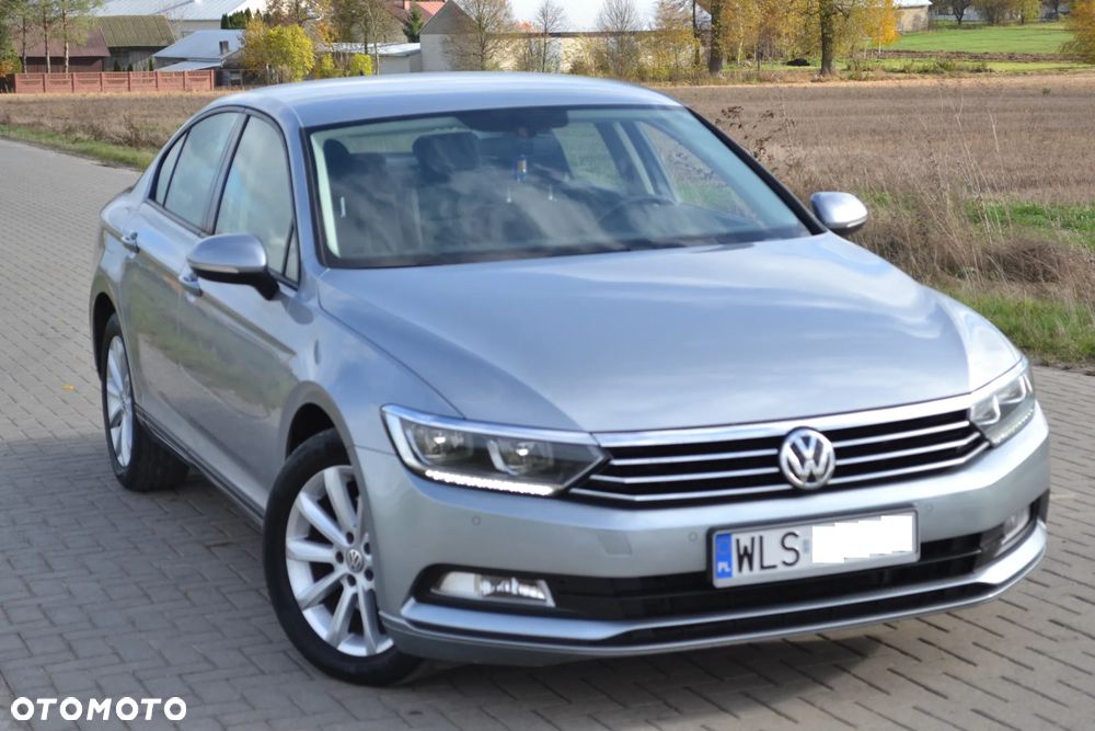 Volkswagen Passat 2.0 TDI SCR Comfortline - 3