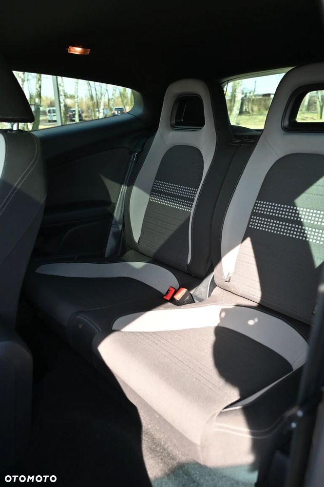 Volkswagen Scirocco - 13