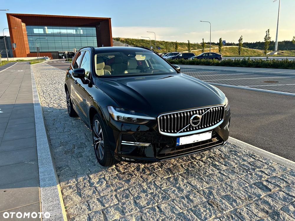 Volvo XC 60 B5 B AWD Plus Bright - 4