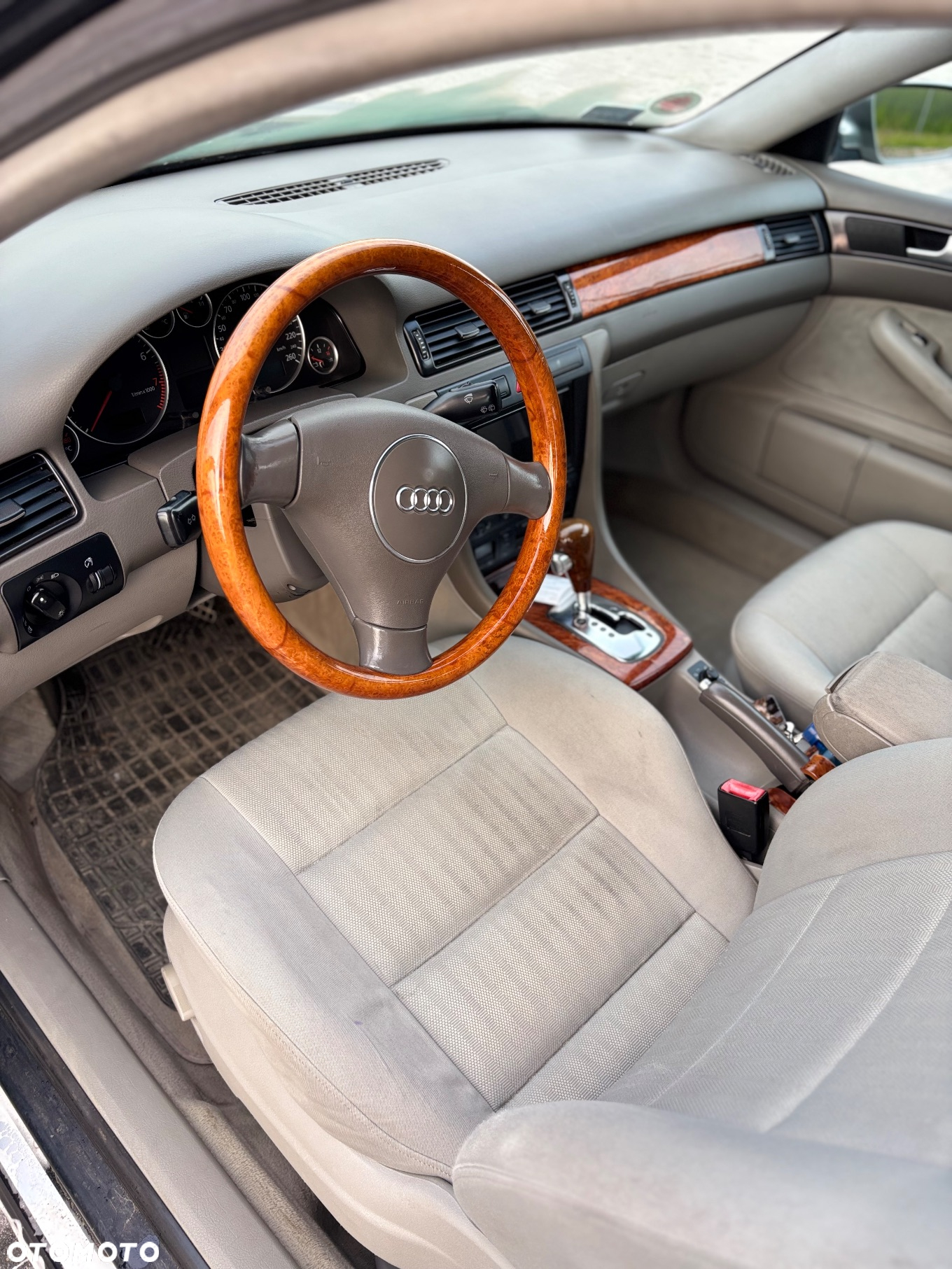 Audi A6 - 8
