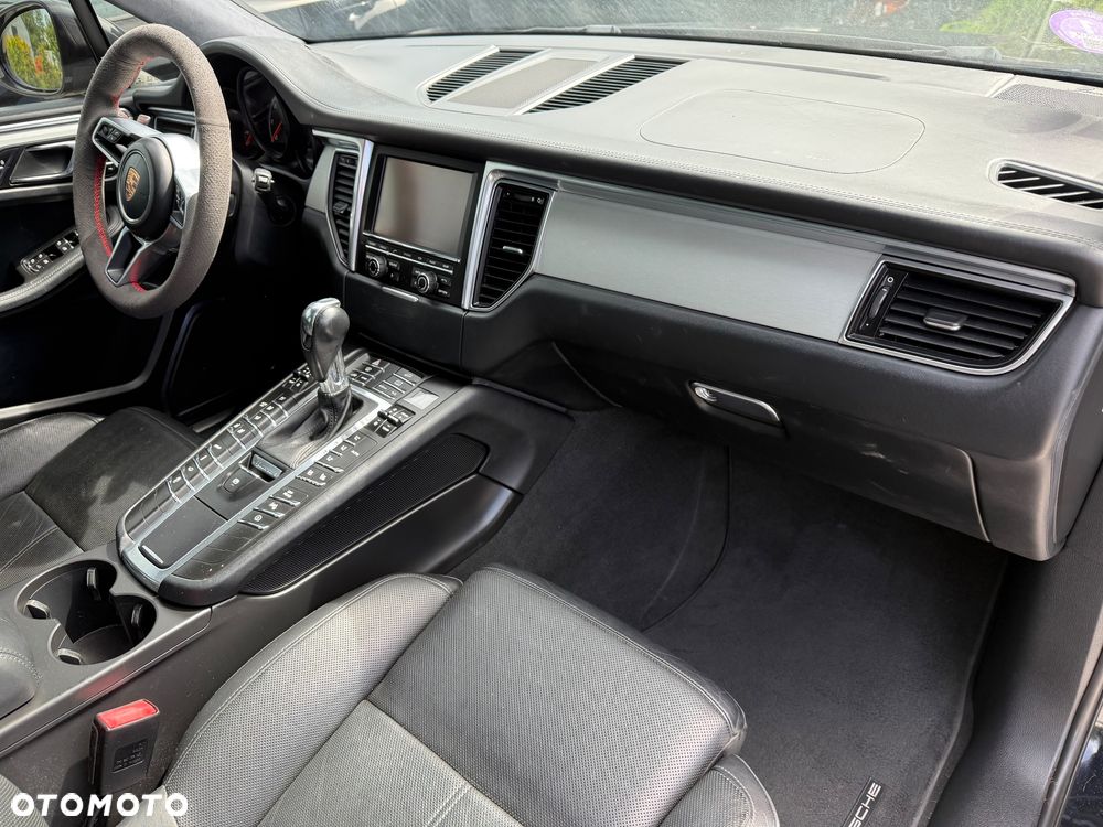 Porsche Macan Turbo PDK - 14