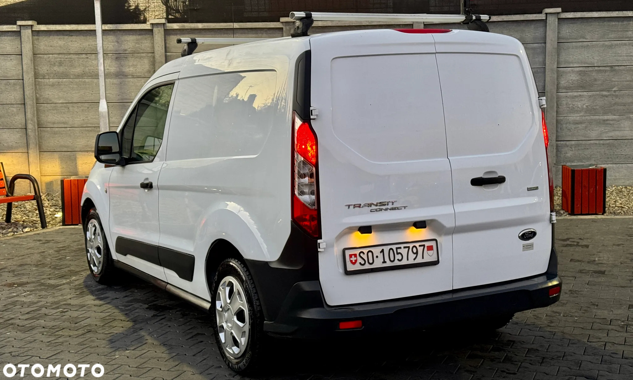 Ford Transit Connect - 11